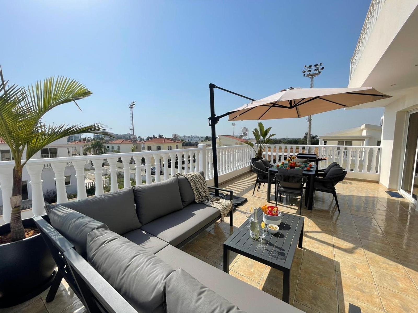 Leilighet Star In Front Nissi Whit Sea View